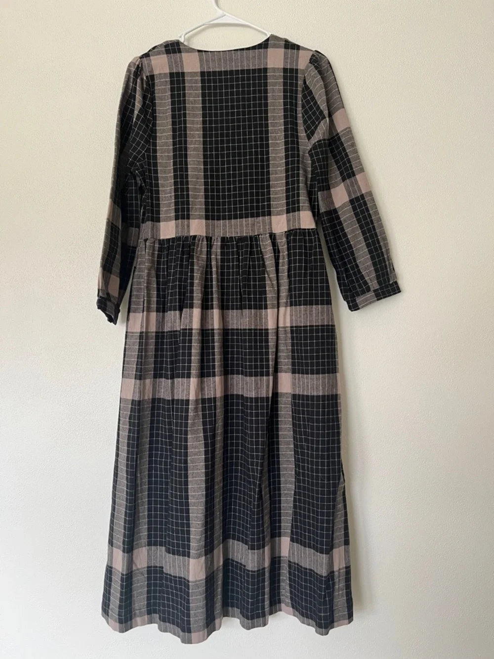 NWOT Neuflora Black and Cream Plaid Button-Front Midi Dress - Picture 8 of 8